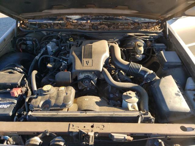 Photo 7 from auction – 2004 MERCURY GRAND MARQ with VIN 2MEFM75W94X650102