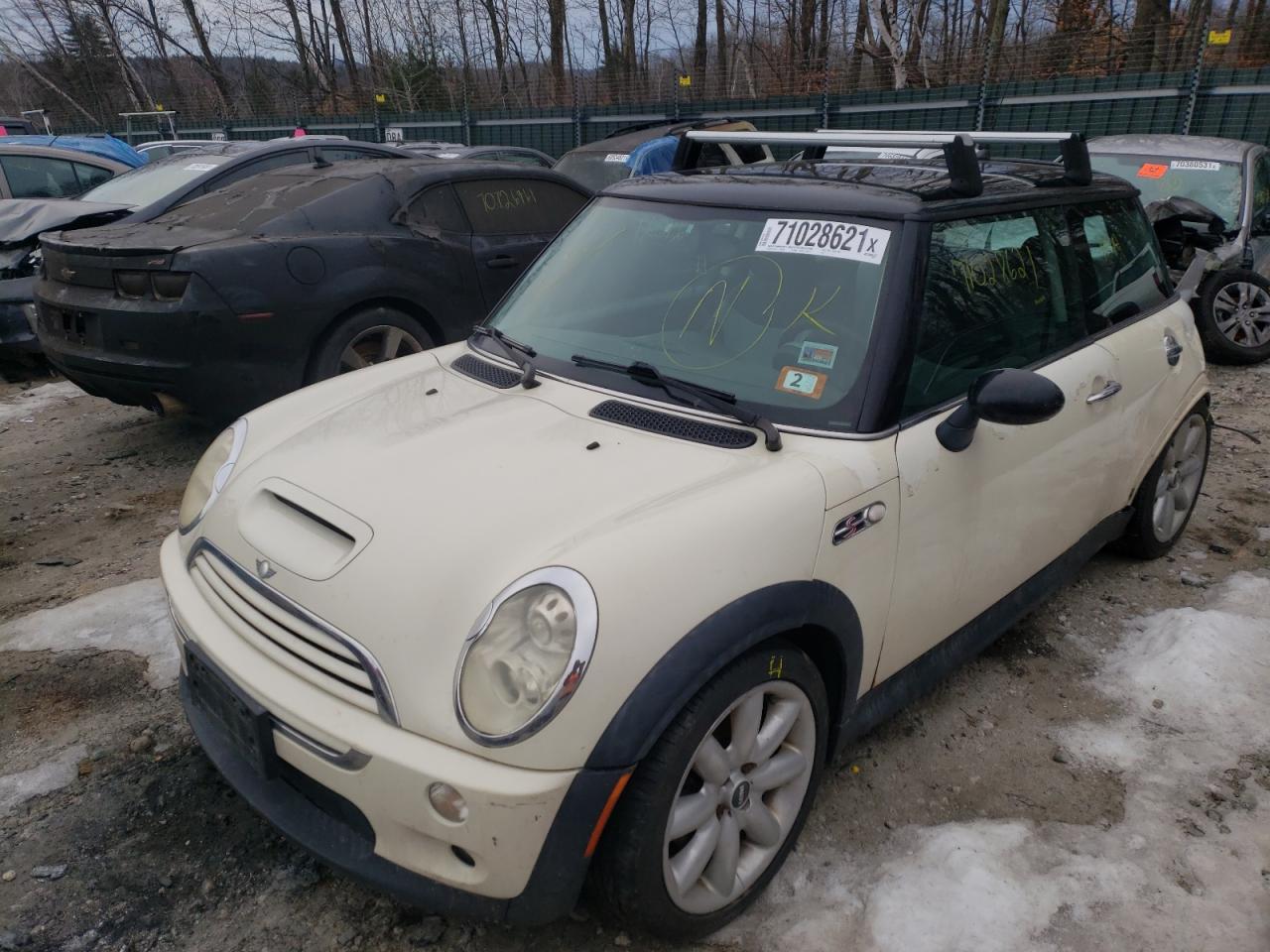 Photo 2 from auction – 2005 MINI COOPER S with VIN WMWRE33495TD91955
