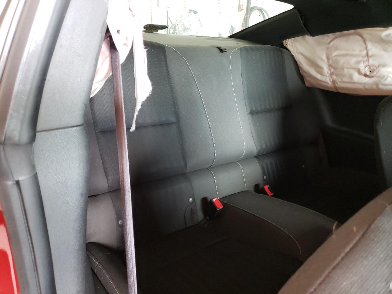 Photo 6 from auction – 2015 CHEVROLET CAMARO LS with VIN 2G1FB1E39F9169664