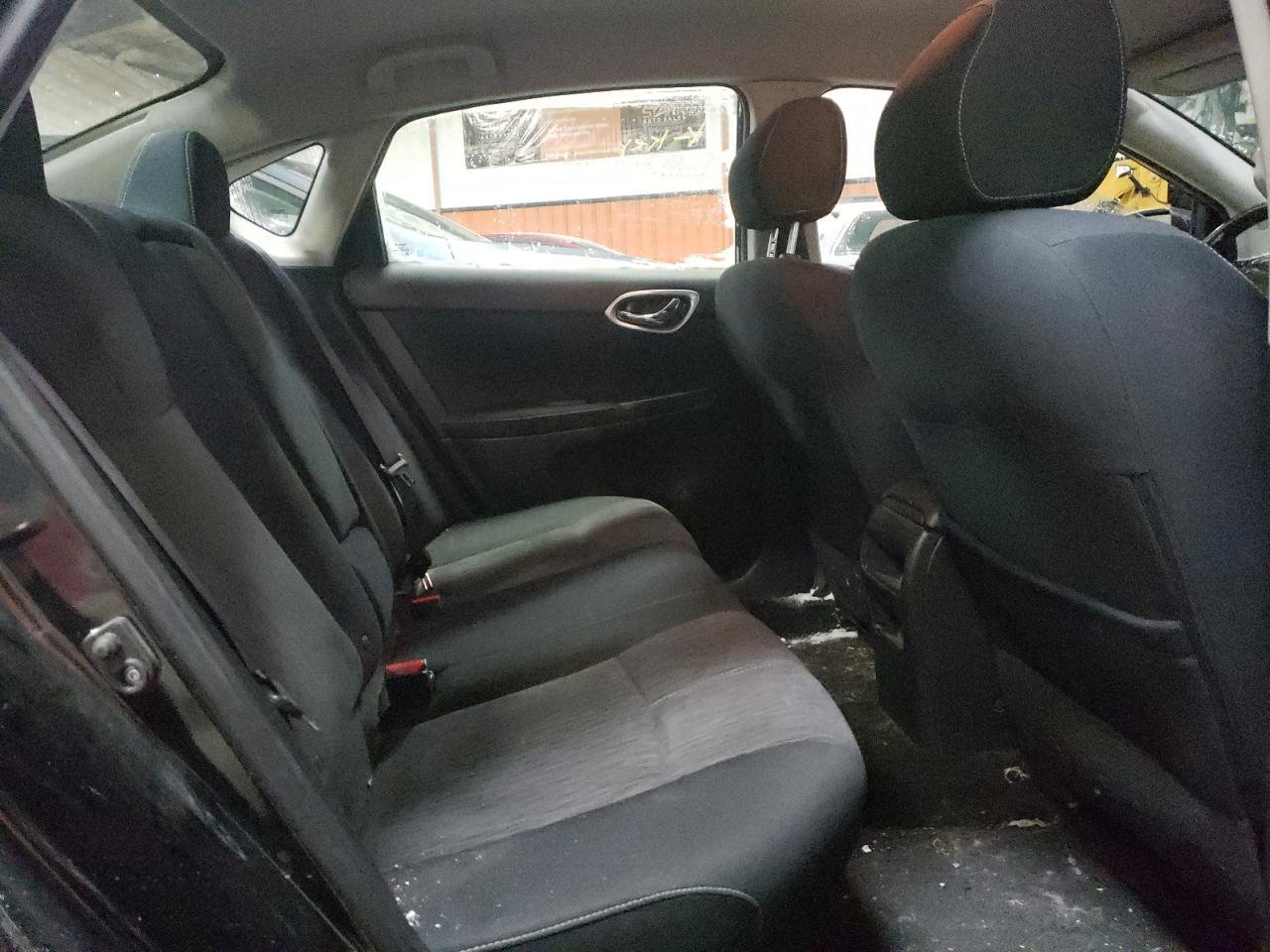Photo 6 from auction – 2015 NISSAN SENTRA S with VIN 3N1AB7AP1FL630367