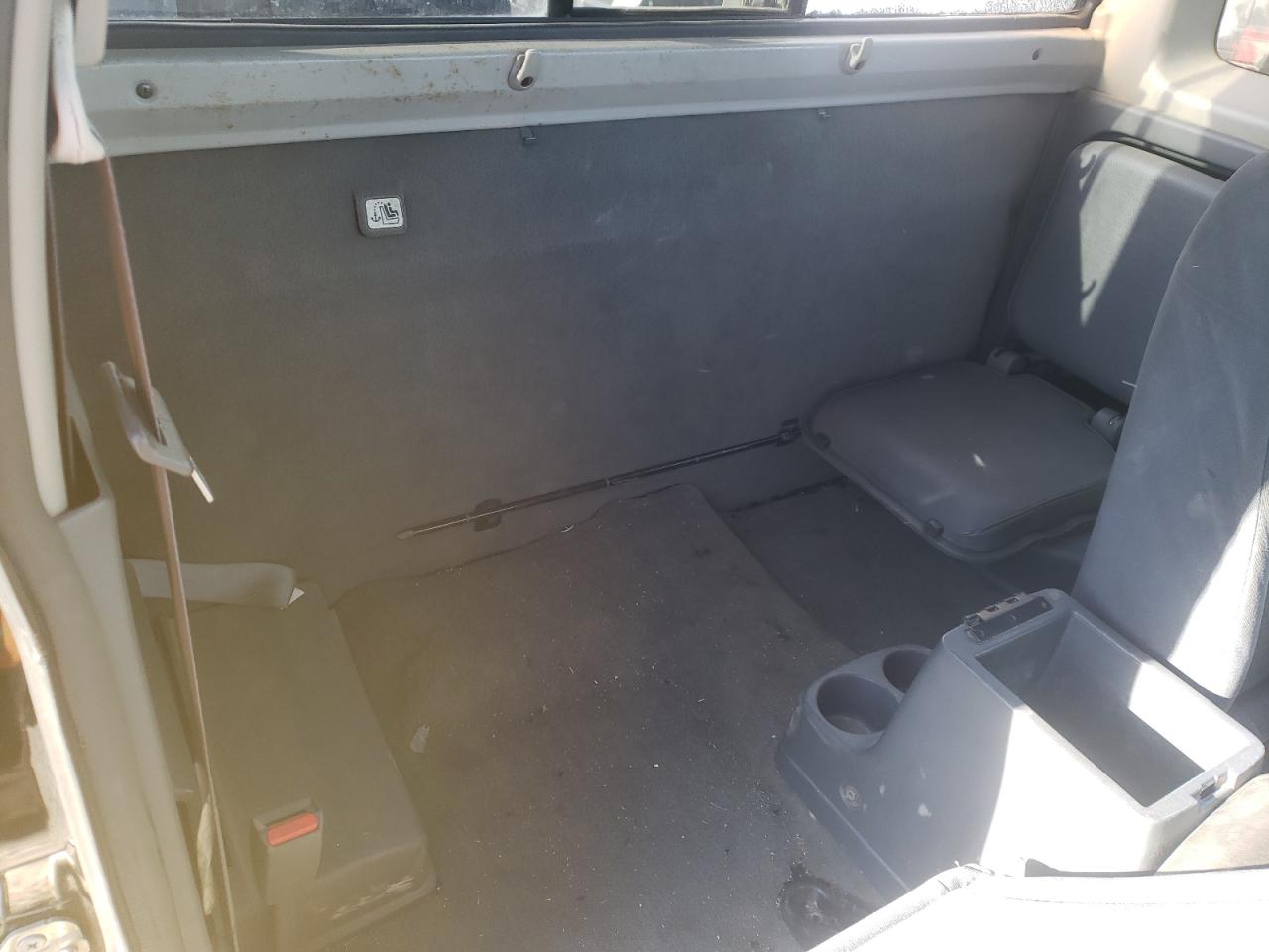 Photo 6 from auction – 2001 NISSAN FRONTIER K with VIN 1N6DD26S41C396814