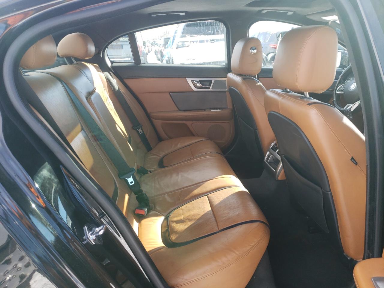 Photo 6 from auction – 2013 JAGUAR XF with VIN SAJWA0E72D8S70269