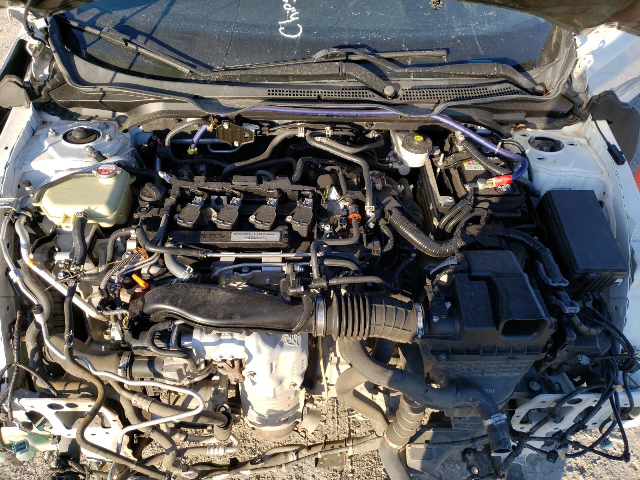 Photo 7 from auction – 2016 HONDA CIVIC EXL with VIN 19XFC1F73GE009627