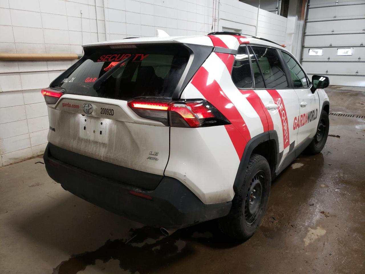 Photo 4 from auction – 2019 TOYOTA RAV4 LE with VIN 2T3F1RFV9KW011740