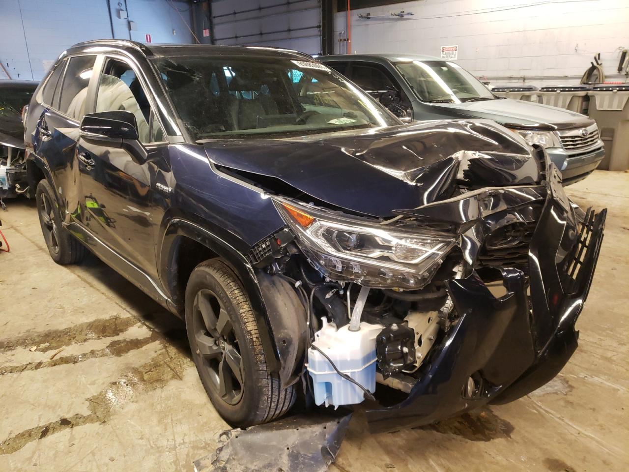 TOYOTA RAV4 XSE 2020 with VIN 4T3E6RFV9LU004124 - Photo from auction