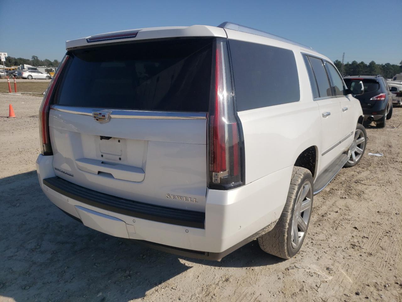 Photo 4 from auction – 2019 CADILLAC ESCALADE E with VIN 1GYS4HKJ9KR344534
