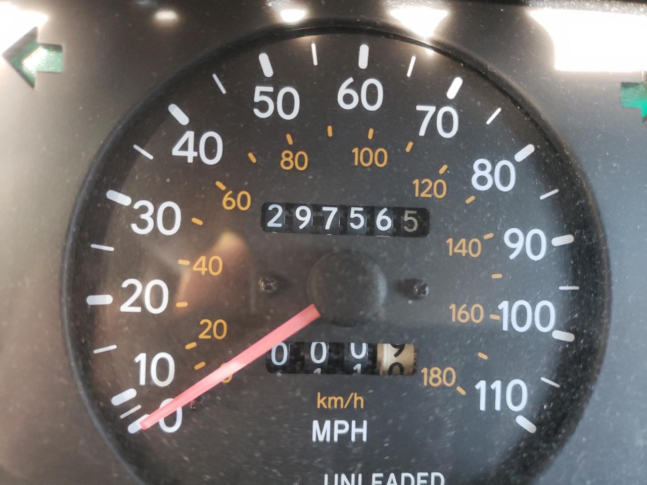 Photo 8 from auction – 1994 TOYOTA COROLLA LE with VIN 1NXAE09B7RZ218612