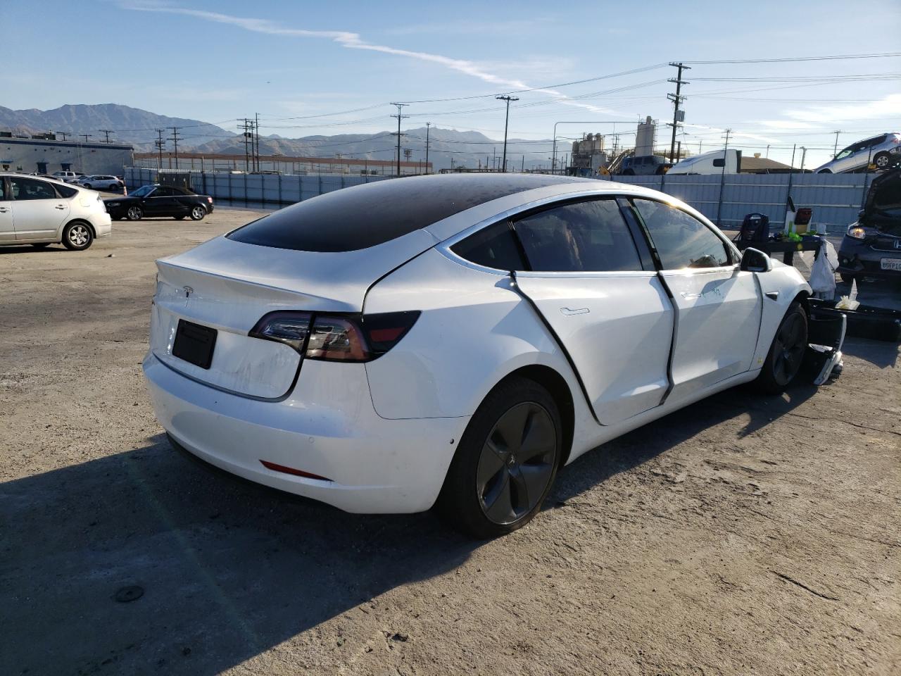 Photo 4 from auction – 2020 TESLA MODEL 3 with VIN 5YJ3E1EA6LF803827