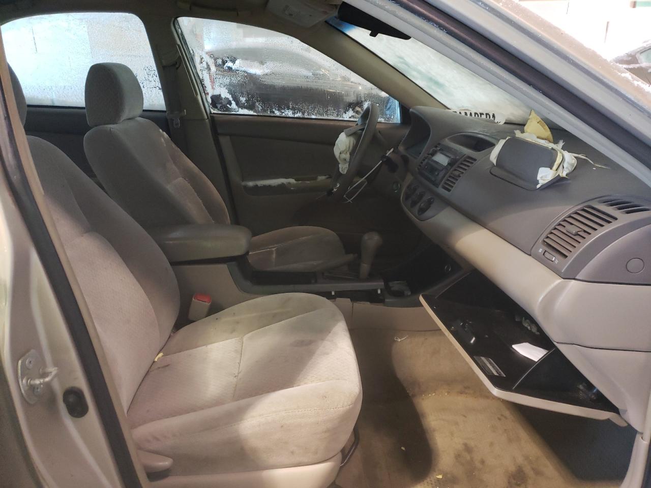 Photo 5 from auction – 2004 TOYOTA CAMRY with VIN 4T1BE32K54U882903