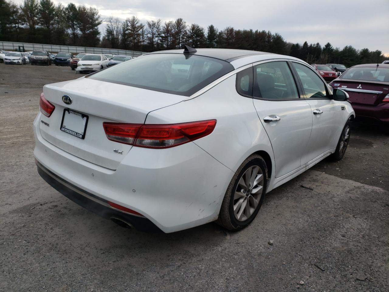 Photo 4 from auction – 2018 KIA OPTIMA EX with VIN 5XXGU4L39JG232029