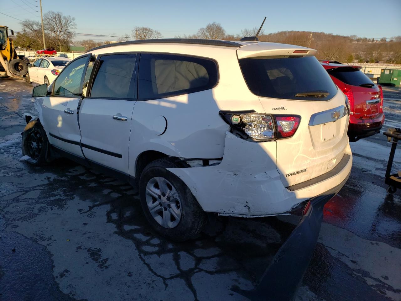 Photo 3 from auction – 2017 CHEVROLET TRAVERSE L with VIN 1GNKRFED8HJ336991