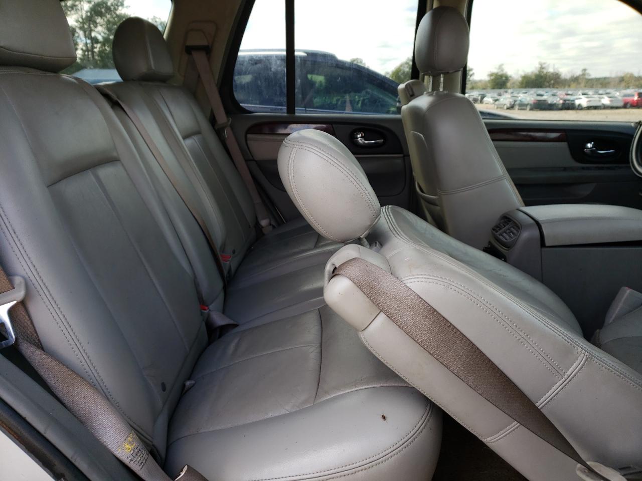 Photo 6 from auction – 2006 GMC ENVOY with VIN 1GKDT13S762335169