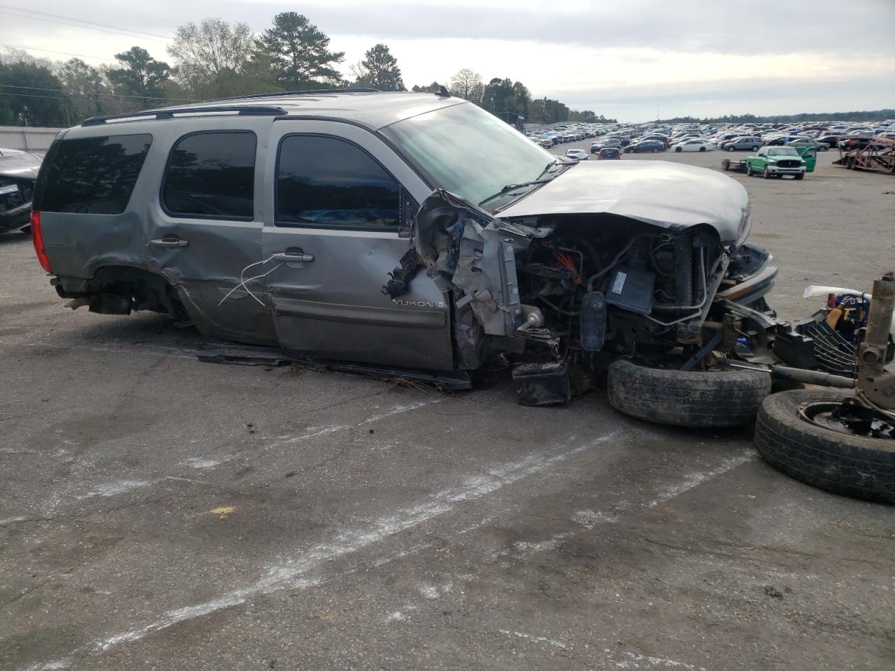 Photo 9 from auction – 2009 GMC YUKON SLE with VIN 1GKFC23C29R153981