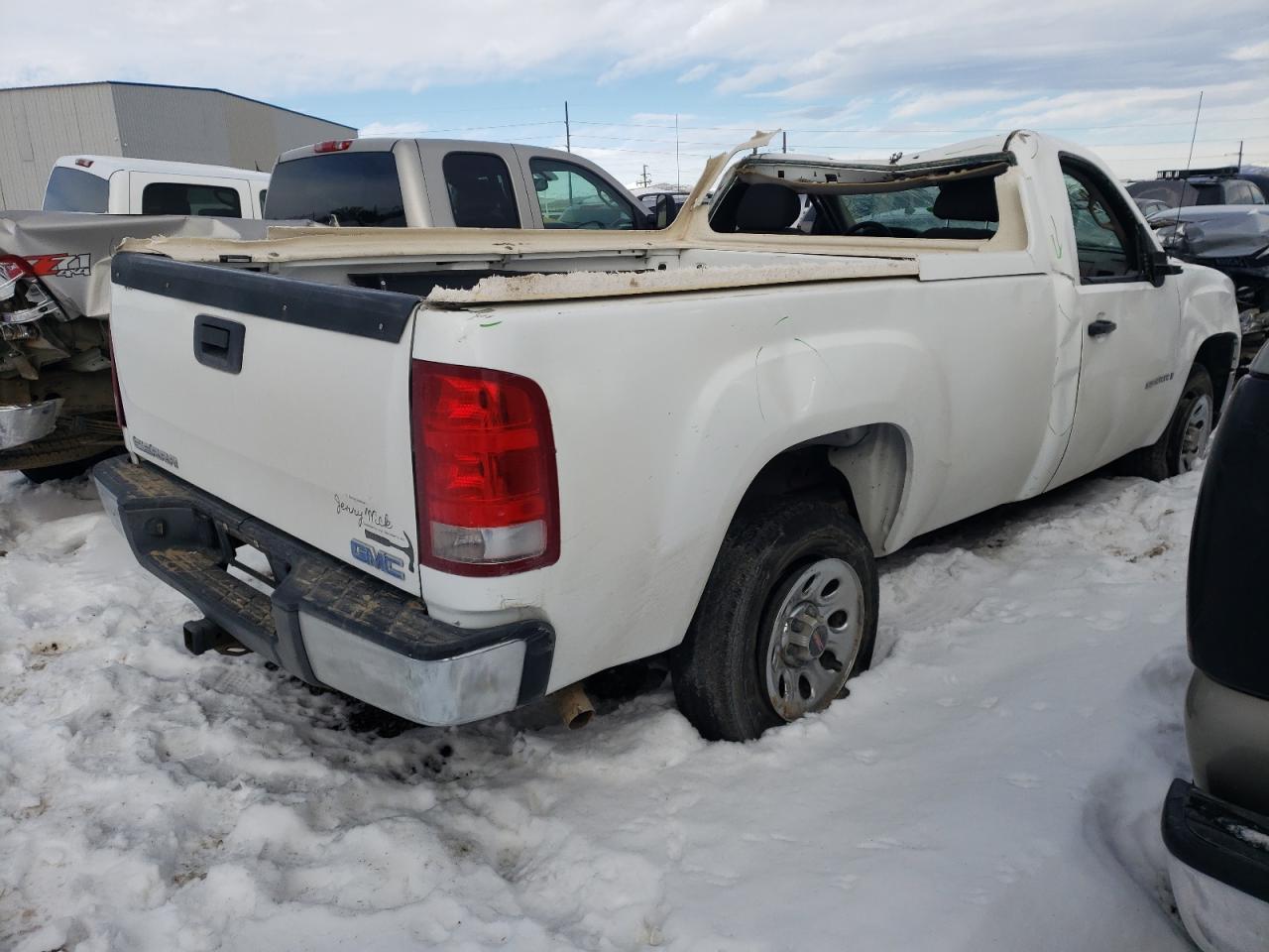 Photo 4 from auction – 2008 GMC SIERRA C15 with VIN 1GTEC14C28Z900736