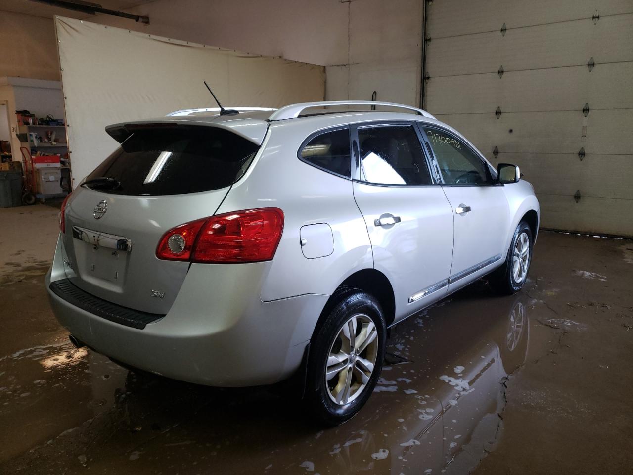 Photo 4 from auction – 2013 NISSAN ROGUE S with VIN JN8AS5MT3DW546587
