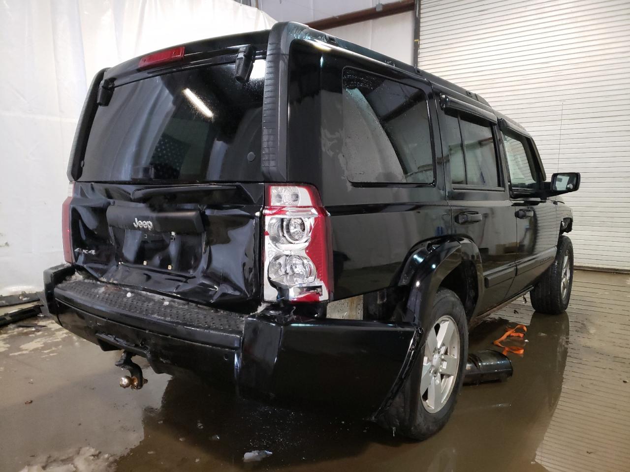 Photo 4 from auction – 2006 JEEP COMMANDER with VIN 1J8HG48K36C303169