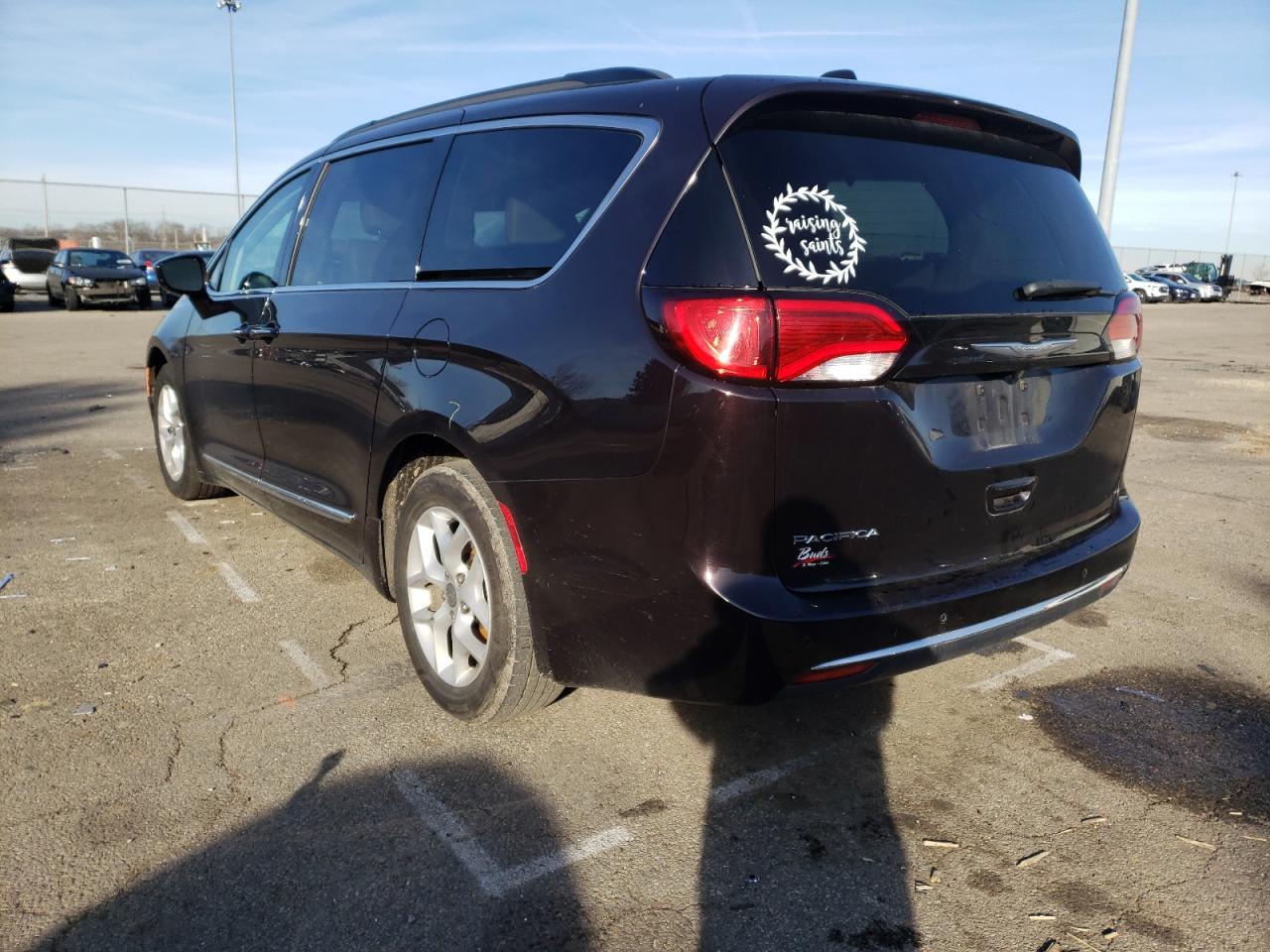 Photo 3 from auction – 2017 CHRYSLER PACIFICA T with VIN 2C4RC1BG5HR525152