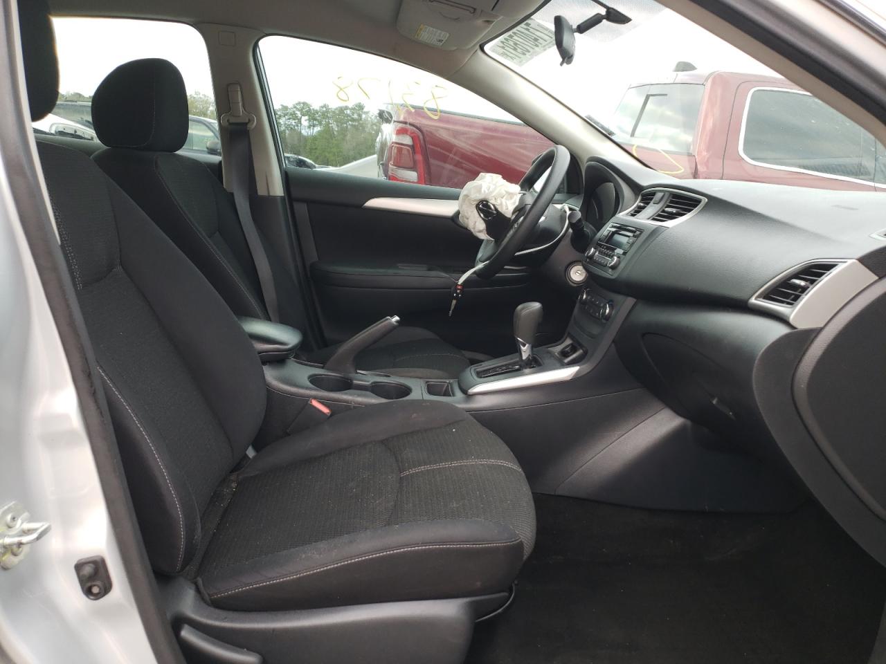 Photo 5 from auction – 2017 NISSAN SENTRA S with VIN 3N1AB7AP4HY326424