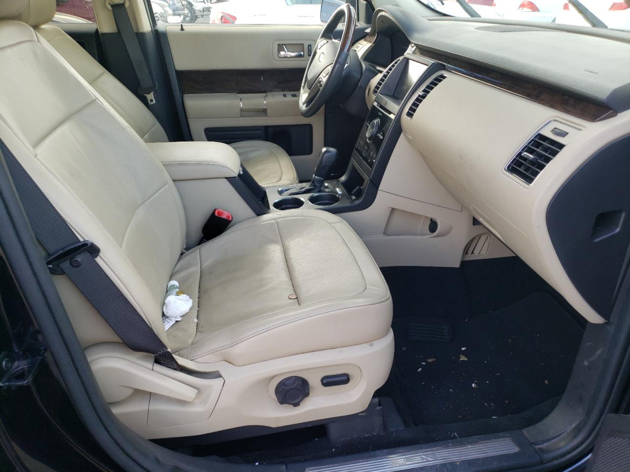 Photo 5 from auction – 2019 FORD FLEX LIMIT with VIN 2FMGK5D85KBA29416
