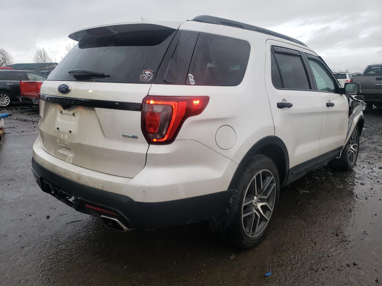 Photo 4 from auction – 2016 FORD EXPLORER S with VIN 1FM5K8GT1GGB30056