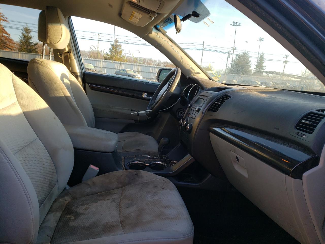 Photo 5 from auction – 2011 KIA SORENTO BA with VIN 5XYKT4A2XBG167311