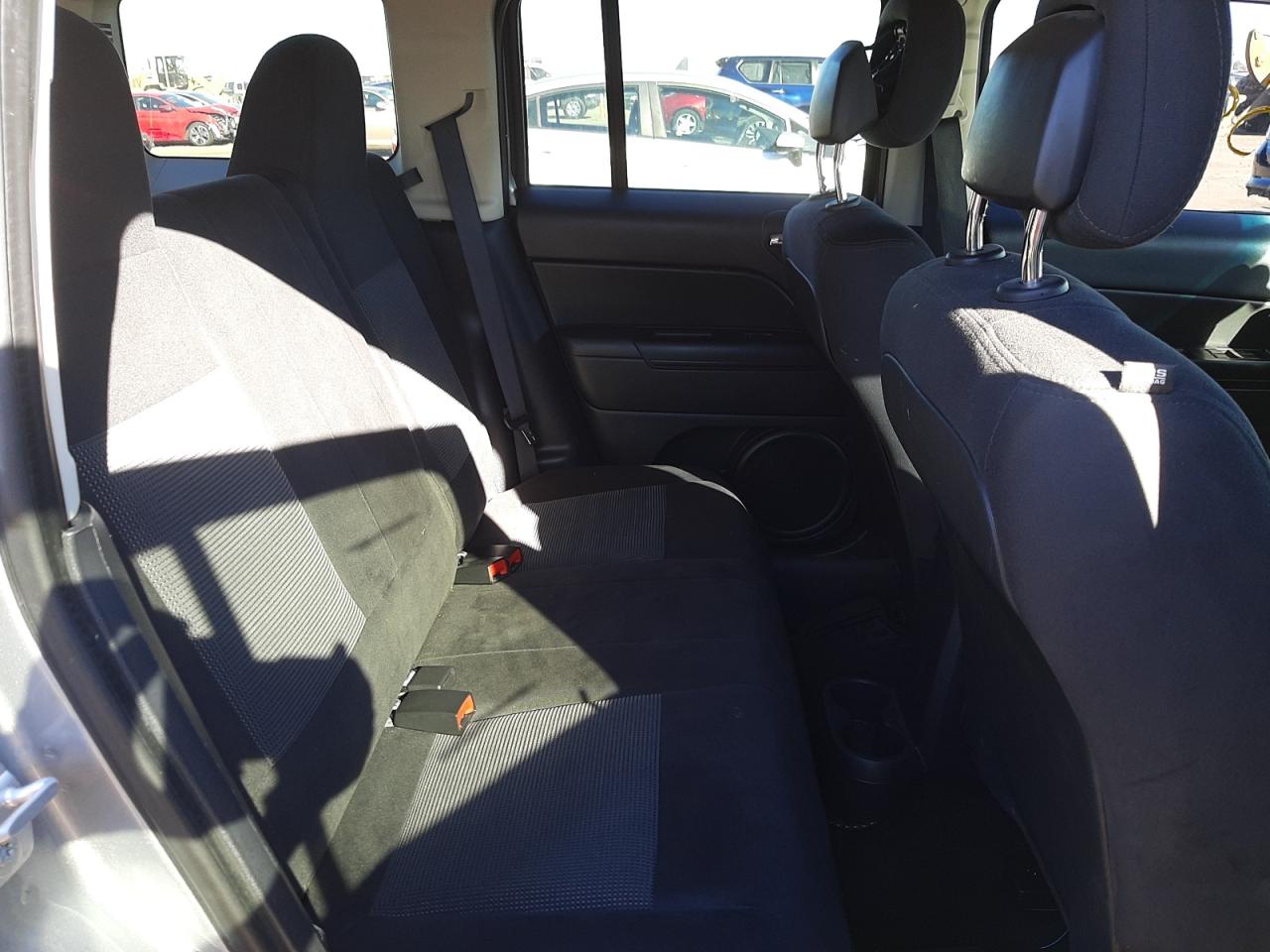 Photo 6 from auction – 2015 JEEP PATRIOT SP with VIN 1C4NJPBA0FD304934