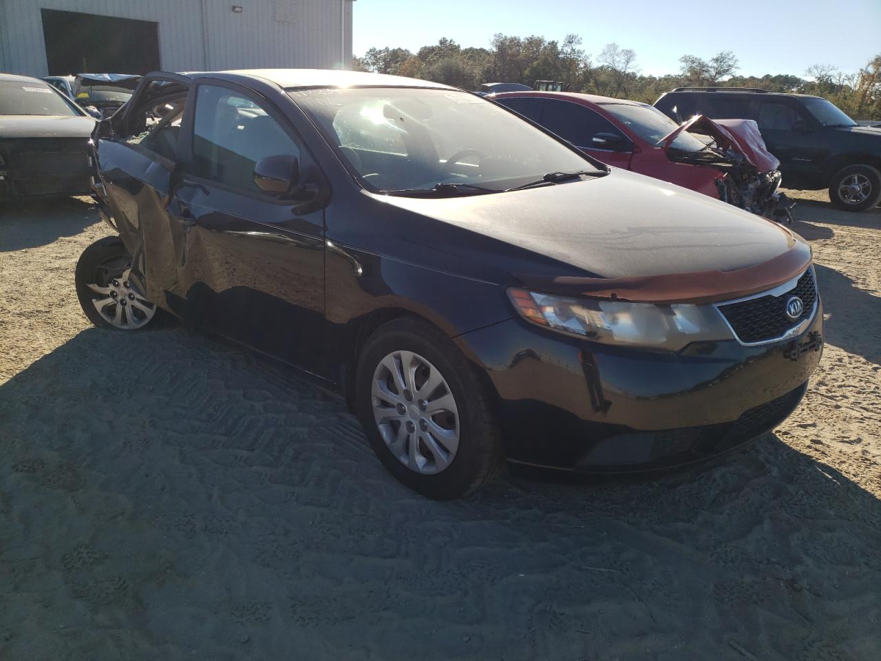 KIA FORTE LX 2013 with VIN KNAFT4A20D5681663 - Photo from auction
