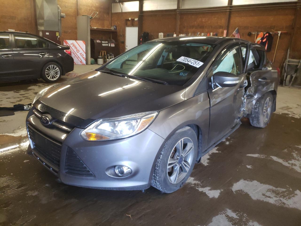 Photo 2 from auction – 2014 FORD FOCUS SE with VIN 1FADP3F2XEL339514