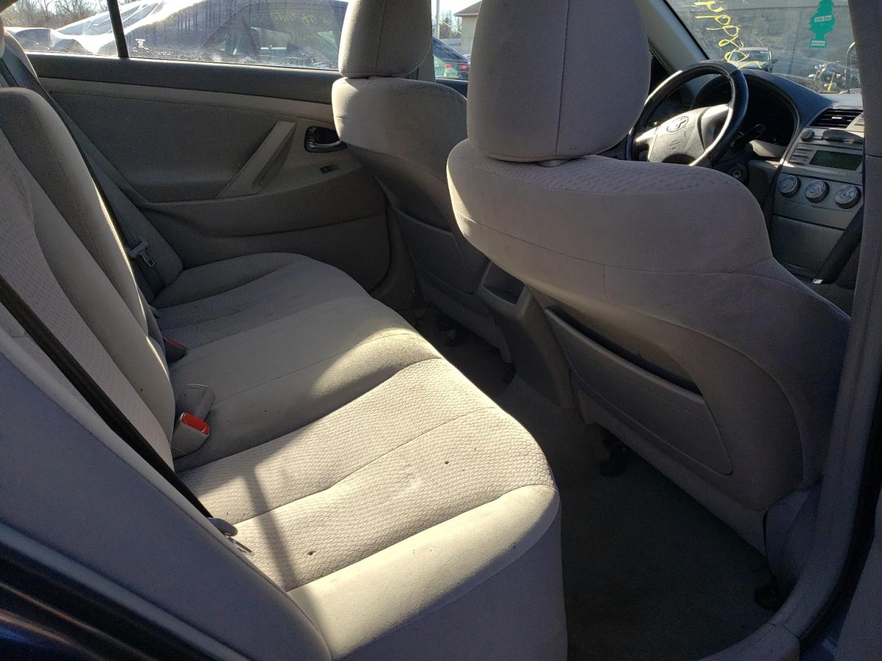 Photo 6 from auction – 2011 TOYOTA CAMRY BASE with VIN 4T1BF3EK4BU738507