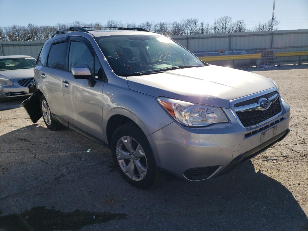 SUBARU FORESTER 2 2016 with VIN JF2SJADC4GH457620 - Photo from auction