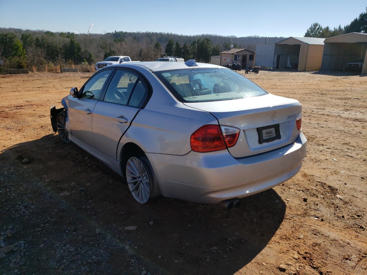 Photo 3 from auction – 2006 BMW 325 I with VIN WBAVB13596PT24252