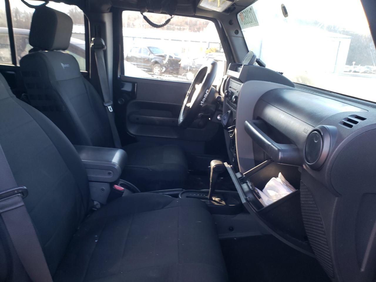 Photo 5 from auction – 2008 JEEP WRANGLER U with VIN 1J4GA39198L519254