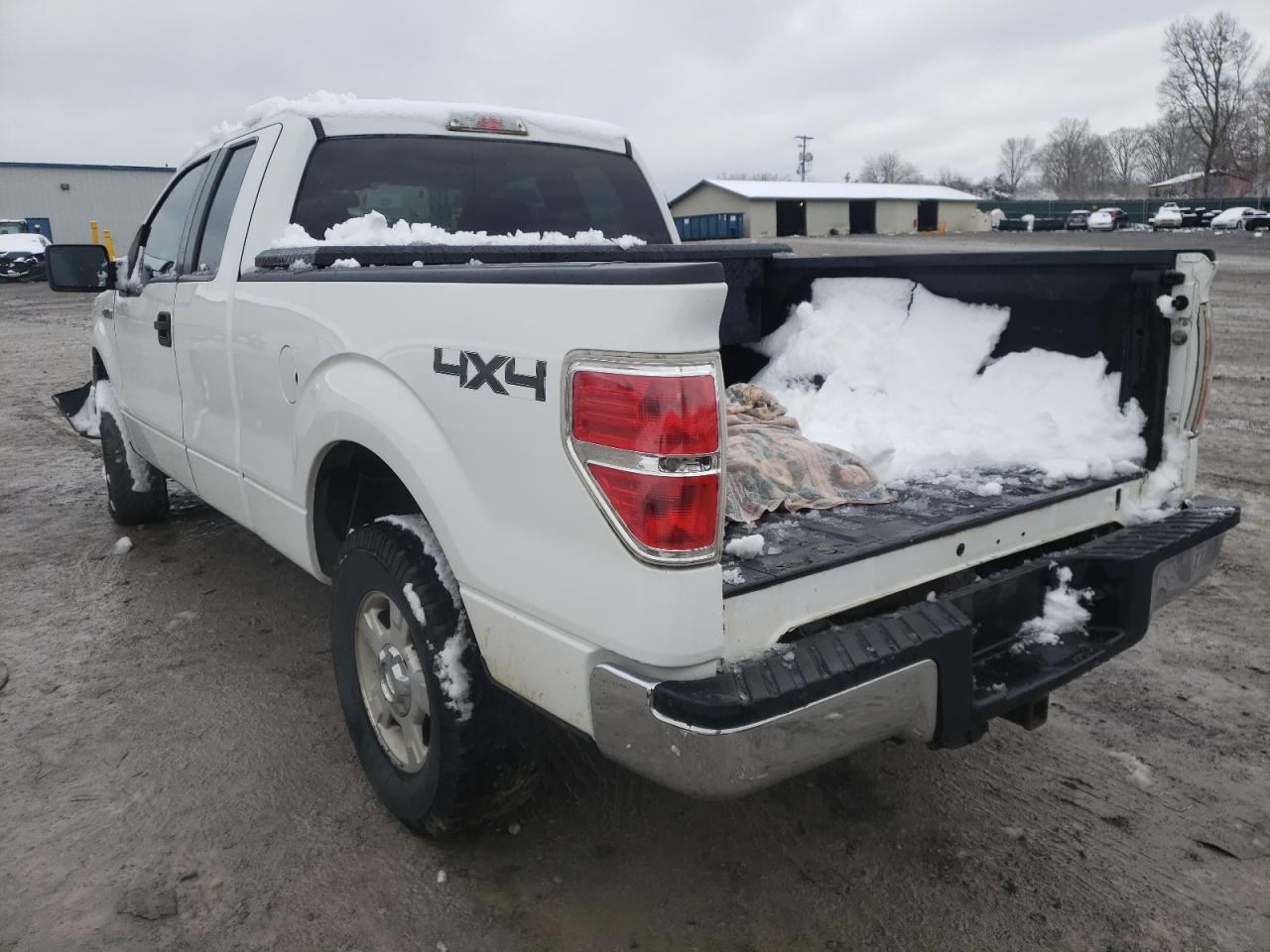 Photo 3 from auction – 2011 FORD F150 SUPER with VIN 1FTFX1EF1BKD84435
