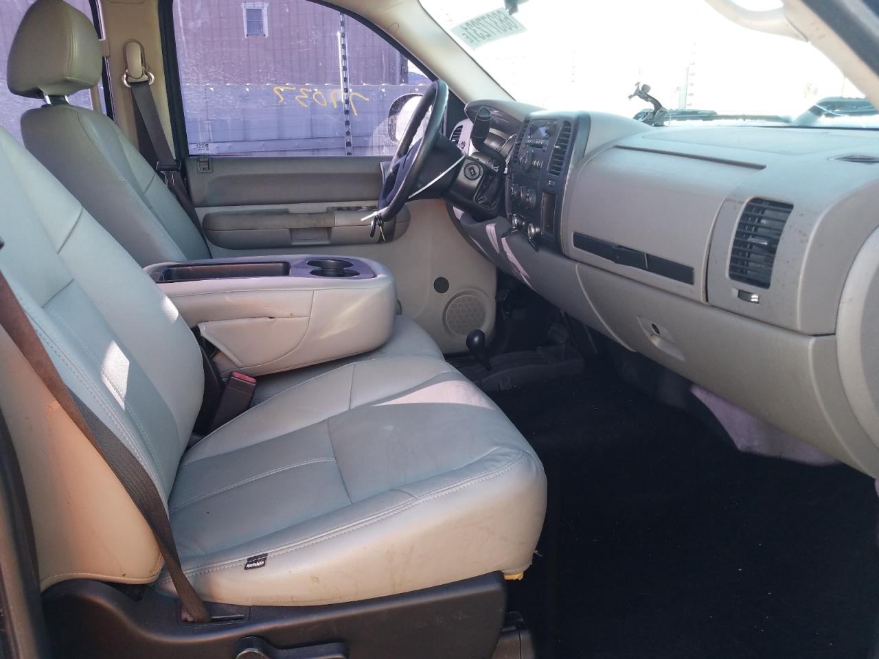 Photo 5 from auction – 2009 GMC SIERRA K25 with VIN 1GTHK43K39F174642