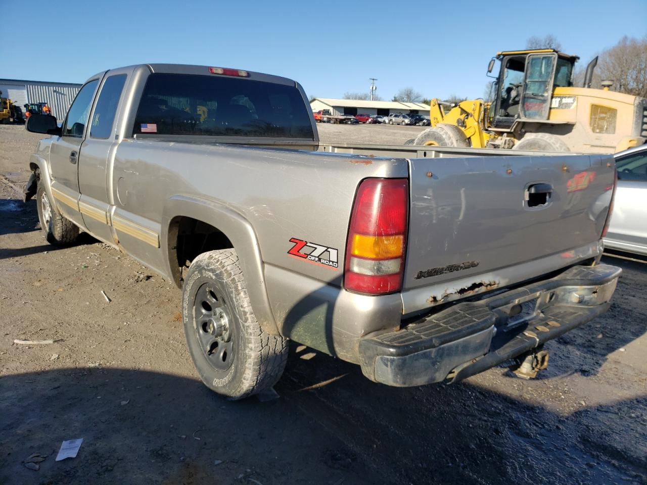 Photo 3 from auction – 2001 CHEVROLET SILVERADO with VIN 1GCEK19T71E292558