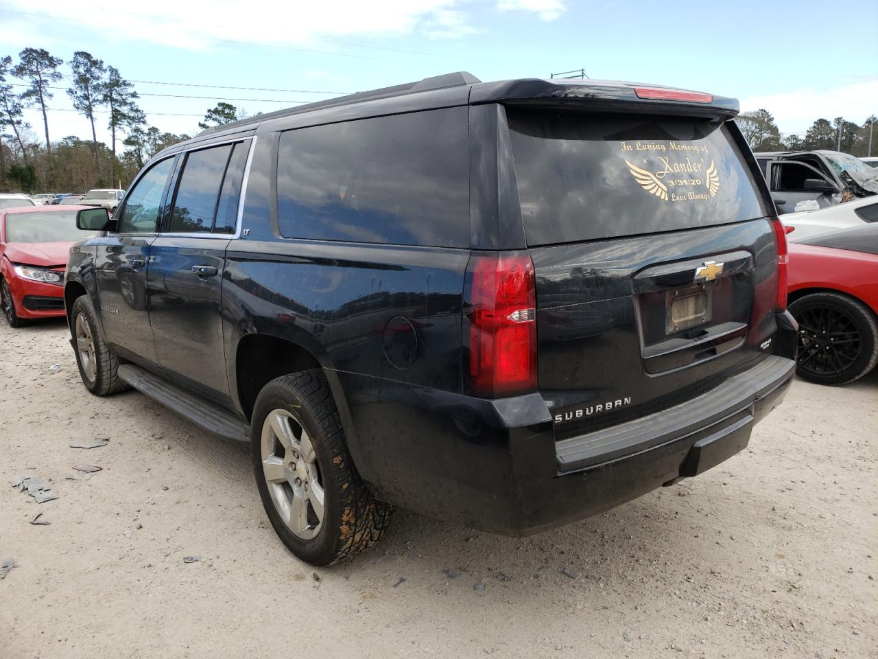 Photo 3 from auction – 2017 CHEVROLET SUBURBAN C with VIN 1GNSCHKC8HR308649