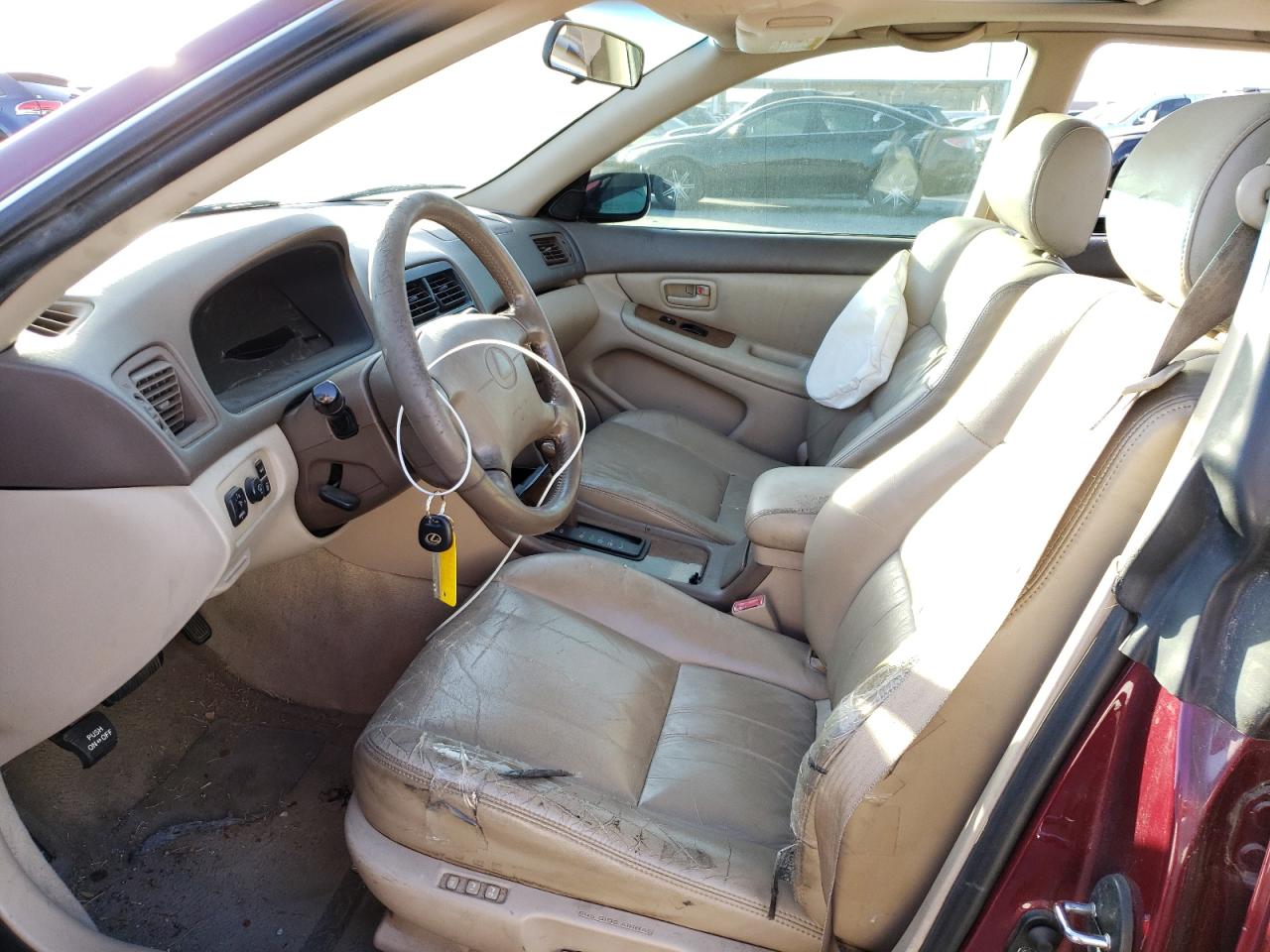 Photo 5 from auction – 1998 LEXUS ES 300 with VIN JT8BF28G7W5018283