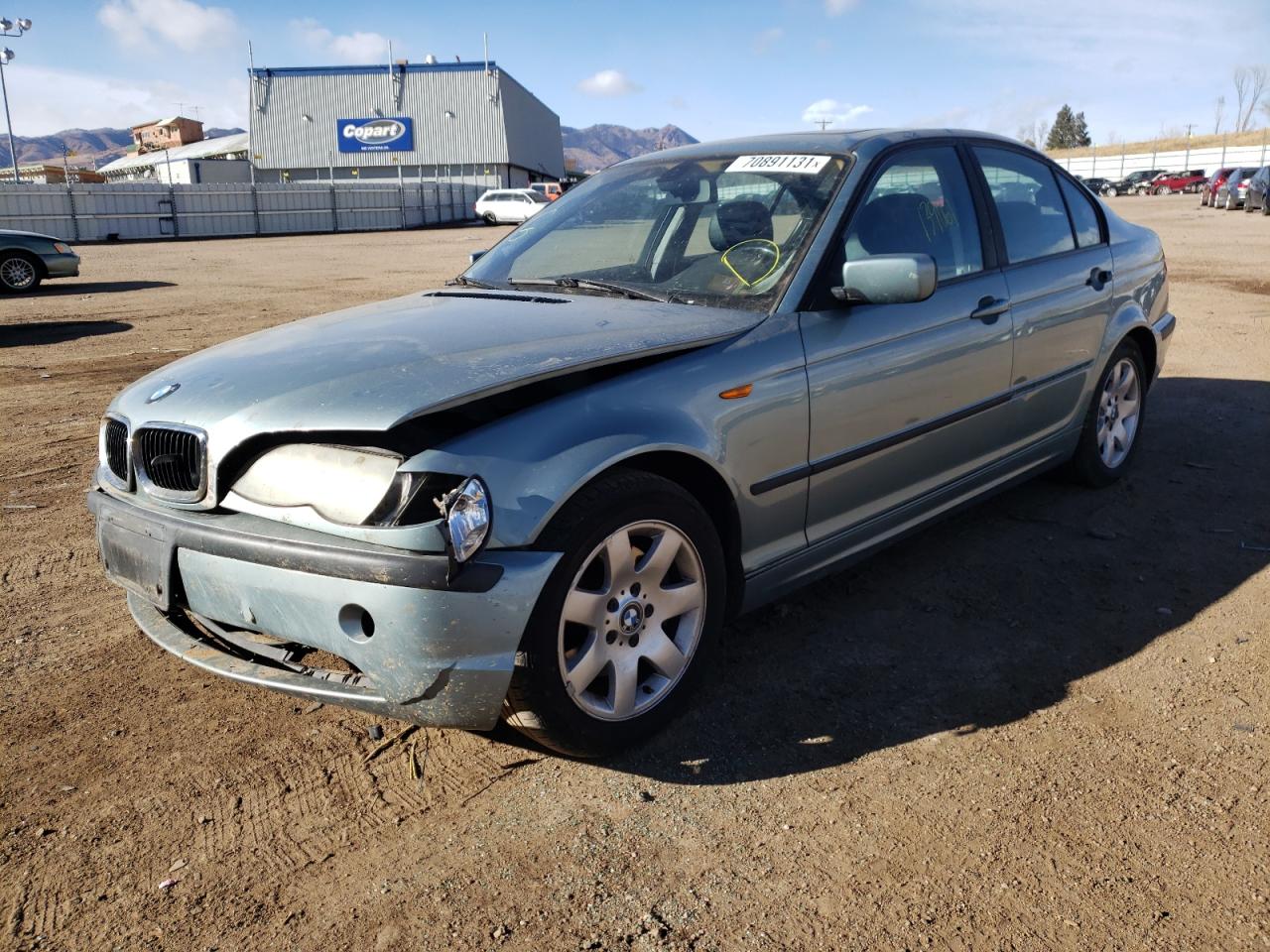 Photo 2 from auction – 2004 BMW 325 IS SUL with VIN WBAAZ33444KP87634