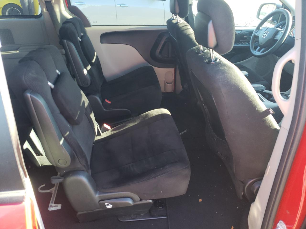 Photo 6 from auction – 2012 DODGE GRAND CARA with VIN 2C4RDGCG5CR322947