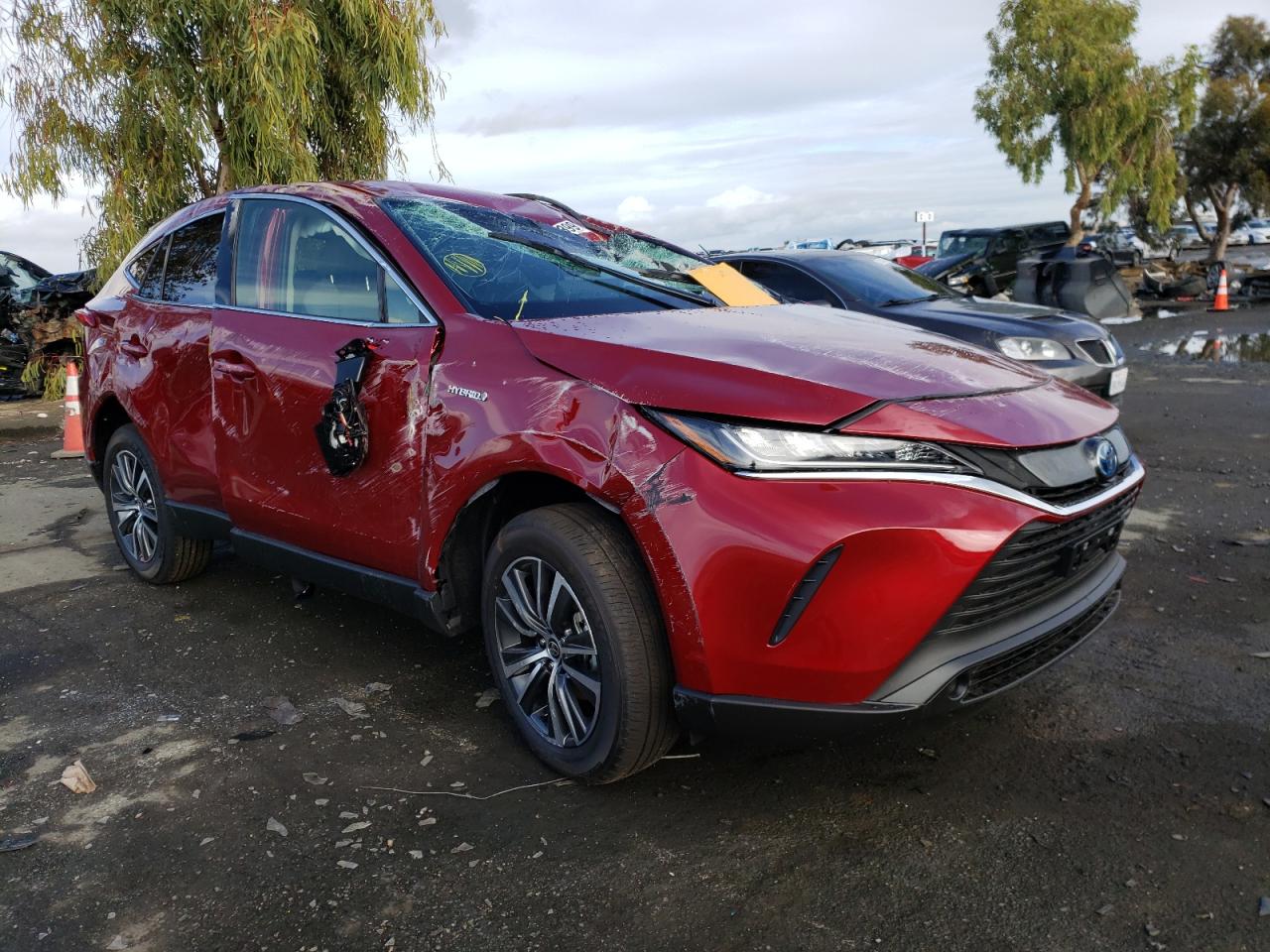 TOYOTA VENZA LE 2021 with VIN JTEAAAAH7MJ082915 - Photo from auction