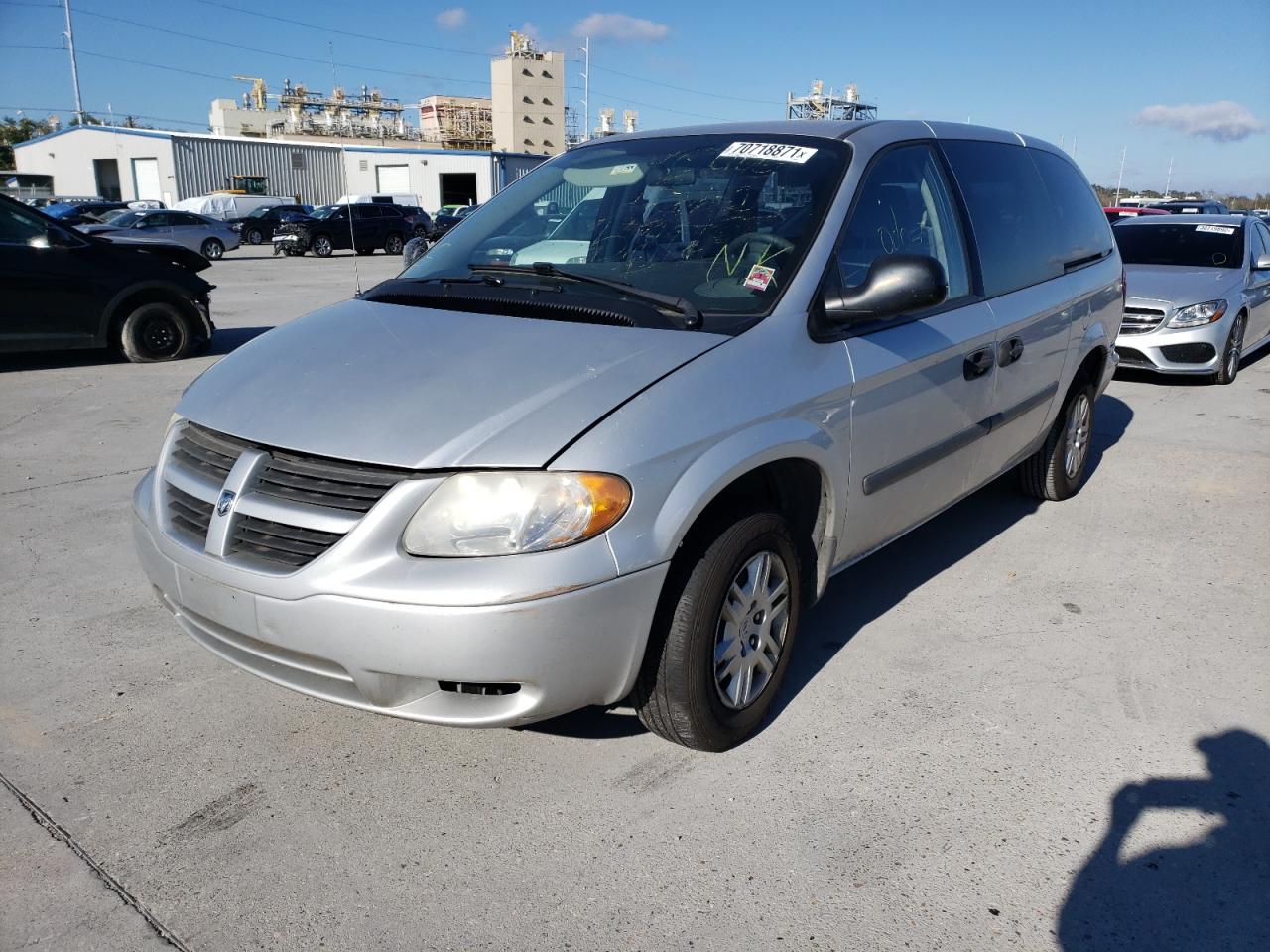 Photo 2 from auction – 2006 DODGE GRAND CARA with VIN 1D4GP24R06B565847