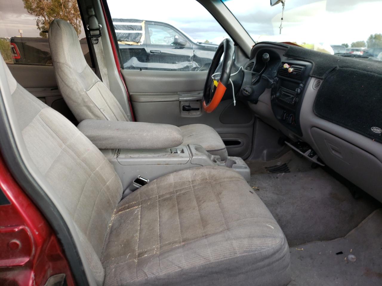 Photo 5 from auction – 1996 FORD EXPLORER with VIN 1FMDU34X9TUD17010