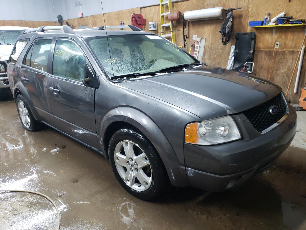 FORD FREESTYLE 2005 with VIN 1FMDK06165GA37284 - Photo from auction
