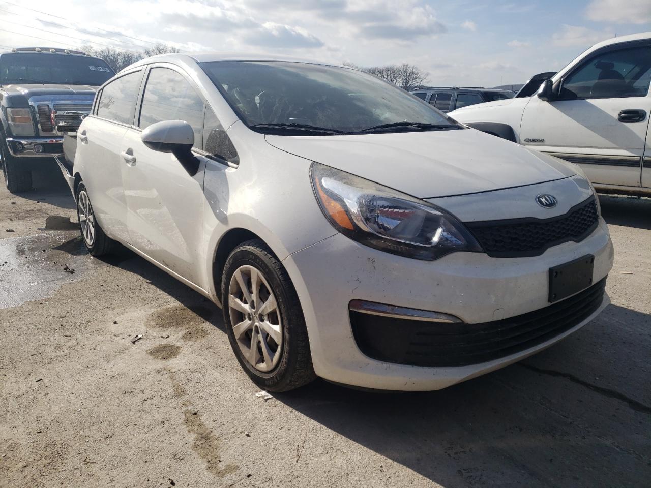 KIA RIO LX 2017 with VIN KNADM4A36H6050588 - Photo from auction