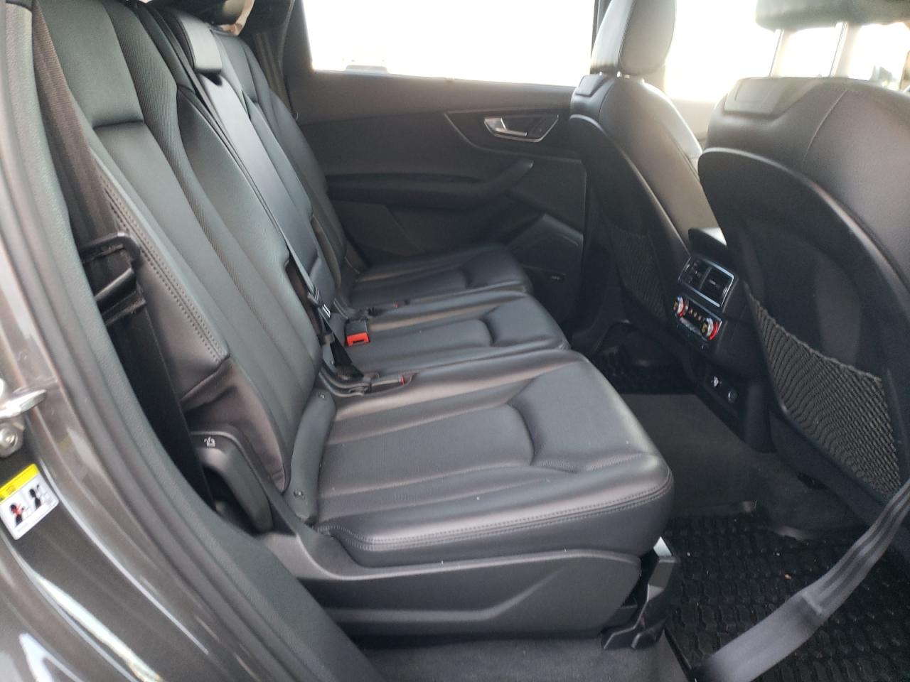 Photo 6 from auction – 2018 AUDI Q7 PRESTIG with VIN WA1VAAF7XJD035842