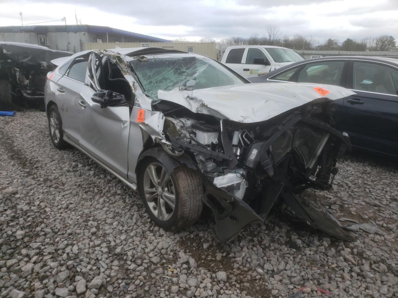 HYUNDAI SONATA LIM 2019 with VIN 5NPE34AFXKH741592 - Photo from auction