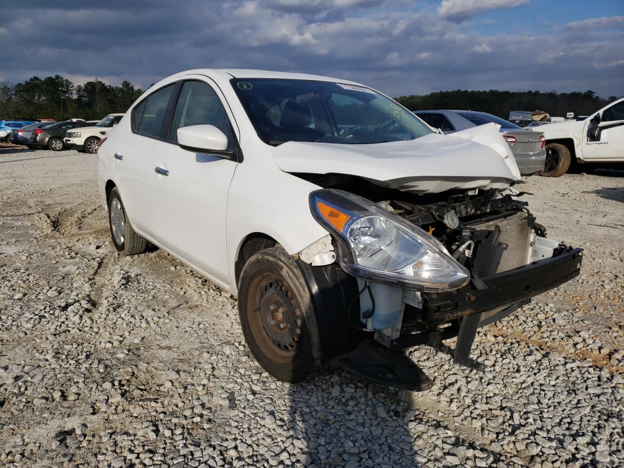 Photo 1 from auction – 2017 NISSAN VERSA S with VIN 3N1CN7AP5HK453881