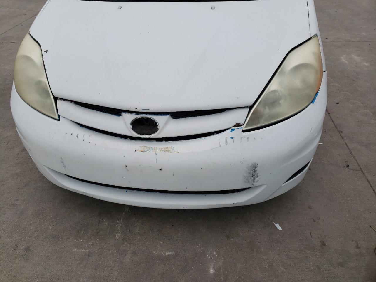 Photo 9 from auction – 2010 TOYOTA SIENNA CE with VIN 5TDKK4CC2AS297870