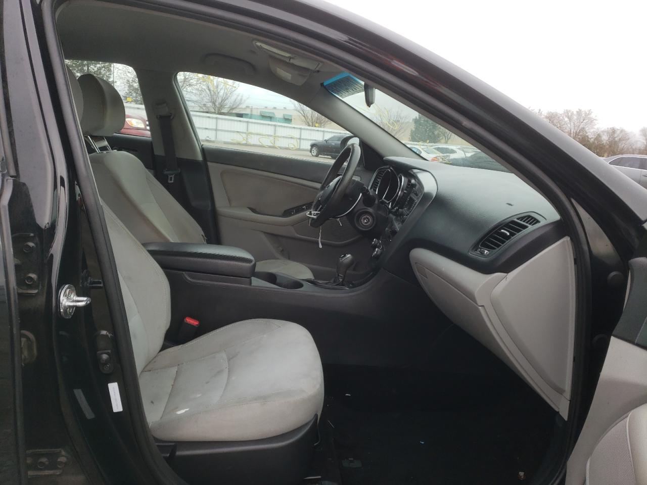 Photo 5 from auction – 2013 KIA OPTIMA LX with VIN 5XXGM4A71DG175805