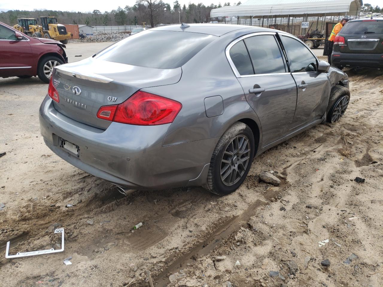 Photo 4 from auction – 2013 INFINITI G37 BASE with VIN JN1CV6AP5DM722269